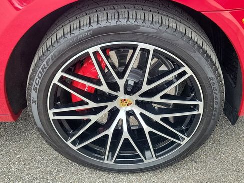 Certified 2024 Porsche Macan GTS AWD/4WD image 14