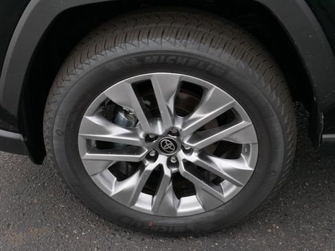 Certified 2025 Toyota RAV4 XLE Premium image 15