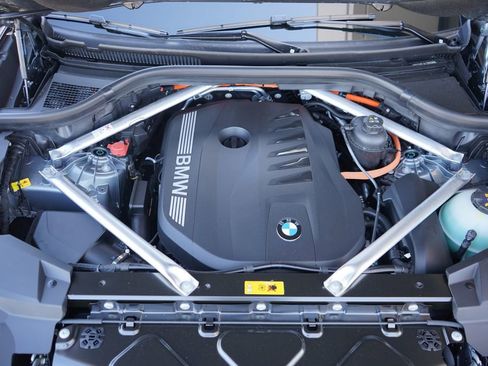 New 2026 BMW X5 xDrive50e w/ M Sport Package image 22