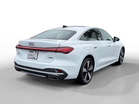 Used 2025 Audi A5 2.0T Premium Plus w/ Premium Plus image 5