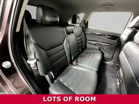 Used 2016 Kia Sorento EX FWD image 25