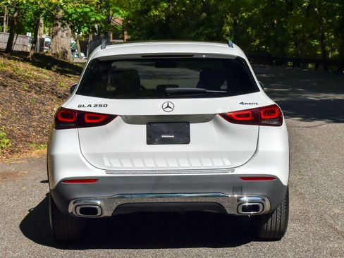 Used 2021 Mercedes-Benz GLA 250 4MATIC image 7