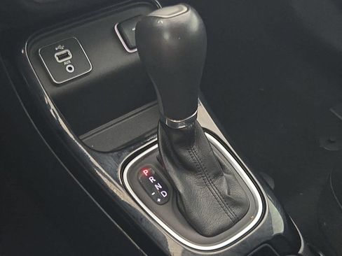 Used 2019 Jeep Compass Latitude FWD image 21