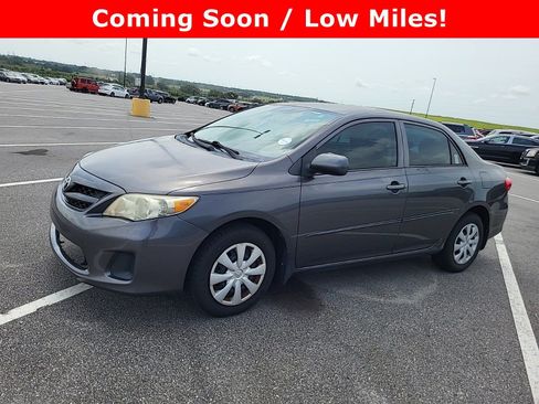 Used 2013 Toyota Corolla L FWD image 1