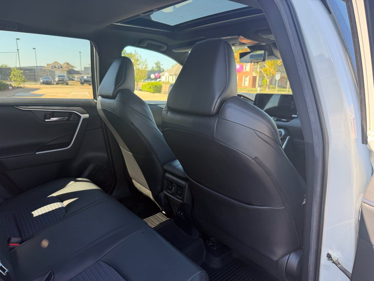 Used 2021 Toyota RAV4 XSE AWD/4WD image 14