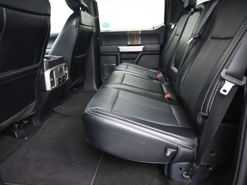 Used 2019 Ford F150 Lariat image 19