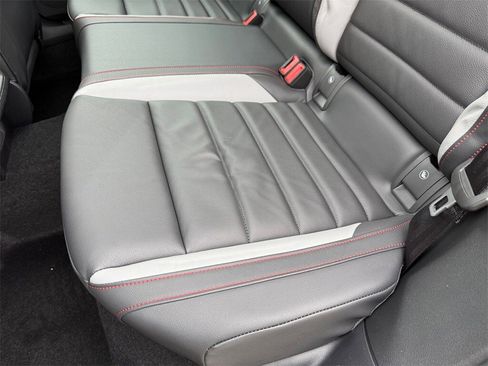 New 2026 Volkswagen GTI SE image 32