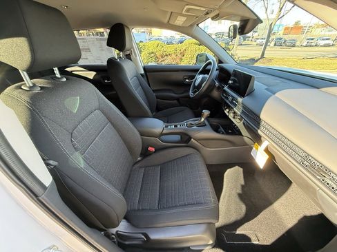 New 2026 Honda HR-V LX image 38