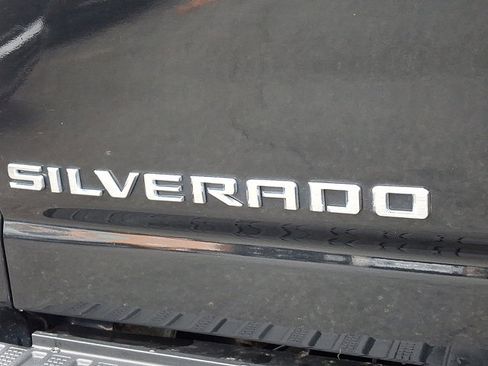 Used 2021 Chevrolet Silverado 2500 LTZ w/ LTZ Plus Package image 34