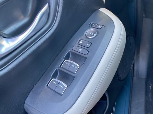Used 2024 Honda HR-V EX-L image 21
