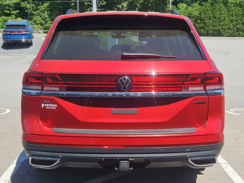 Certified 2024 Volkswagen Atlas SE w/ Panoramic Sunroof Package AWD/4WD image 29