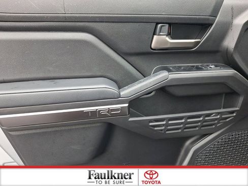 Certified 2025 Toyota Tacoma TRD Off-Road image 12