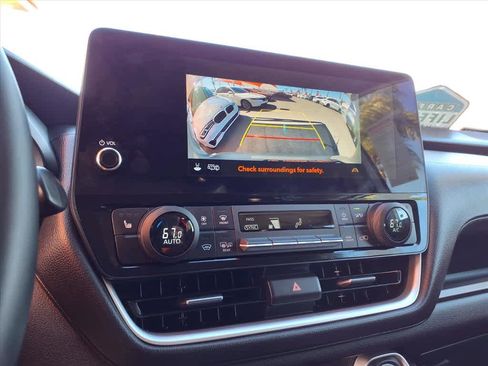 Used 2025 Toyota Grand Highlander AWD image 13