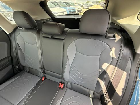 Used 2026 Volkswagen Tiguan SE AWD/4WD image 21
