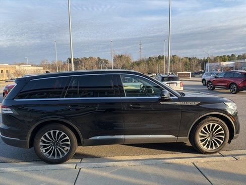 Used 2023 Lincoln Aviator Reserve w/ Equipment Group 201A image 6