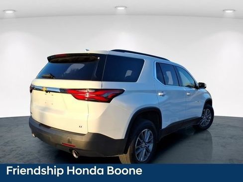 Used 2023 Chevrolet Traverse LT FWD image 8