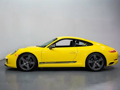 Used 2018 Porsche 911 Carrera T RWD image 8