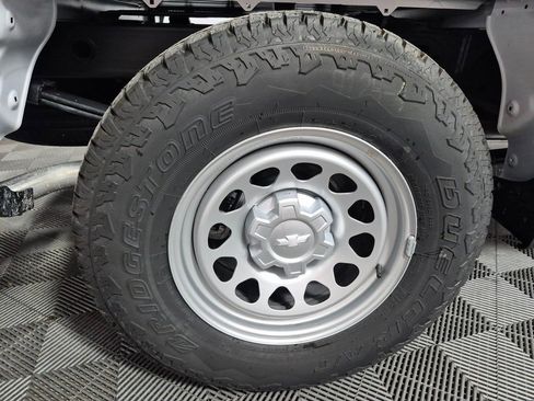 New 2025 Chevrolet Silverado 1500 W/T w/ WT Value Package image 9