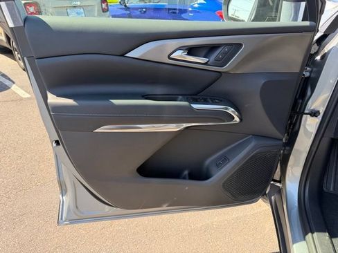 New 2026 Chevrolet Traverse LT w/ Driver Confidence Package FWD image 18