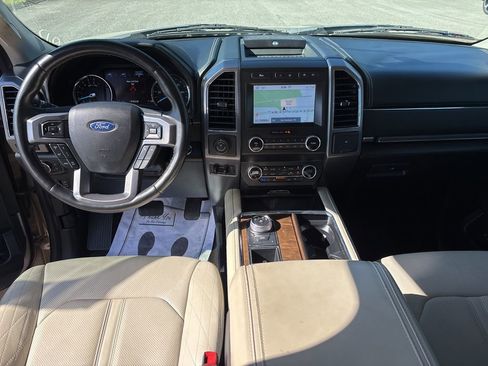 Used 2020 Ford Expedition Platinum image 25