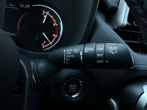 Used 2025 Toyota RAV4 XLE image 37