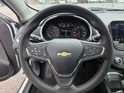 Used 2024 Chevrolet Malibu LT image 42