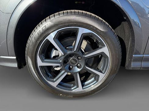 New 2025 Audi Q3 2.0T Premium Plus image 9