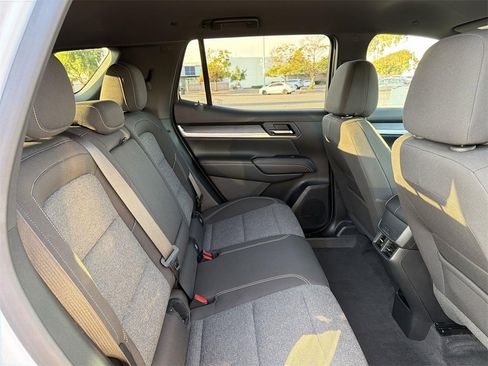 Used 2025 GMC Terrain Elevation image 28