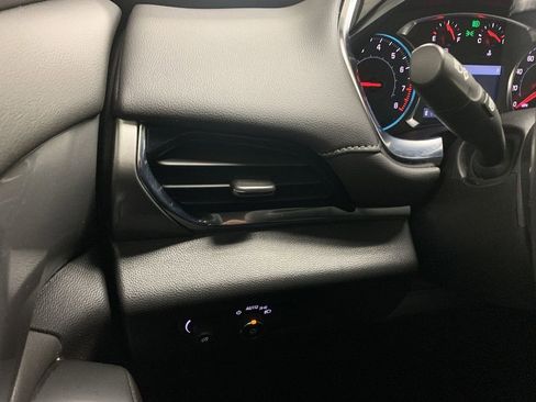 Used 2023 Chevrolet Traverse LT w/ LPO, Floor Liner Package AWD/4WD image 51