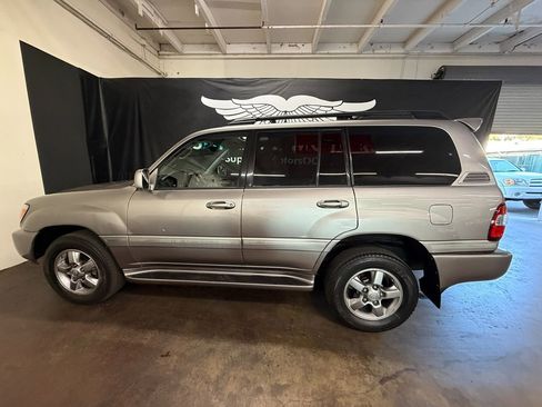 Used 2007 Toyota Land Cruiser image 13