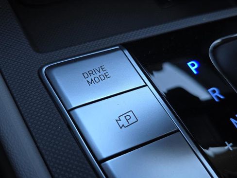 New 2026 Hyundai Elantra Sport FWD image 31