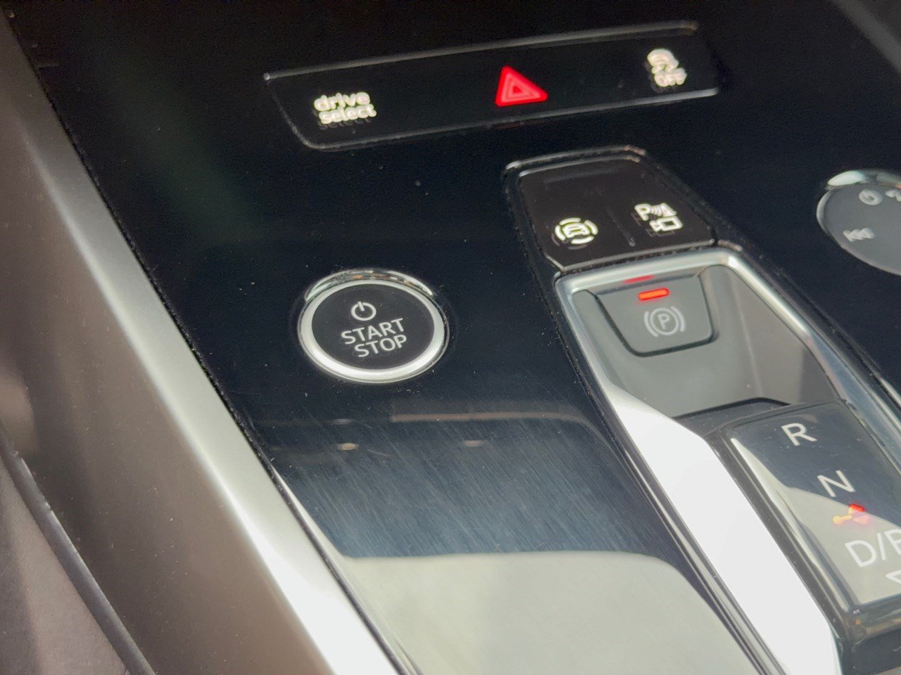 Used 2023 Audi Q4 e-tron Premium Plus RWD image 19