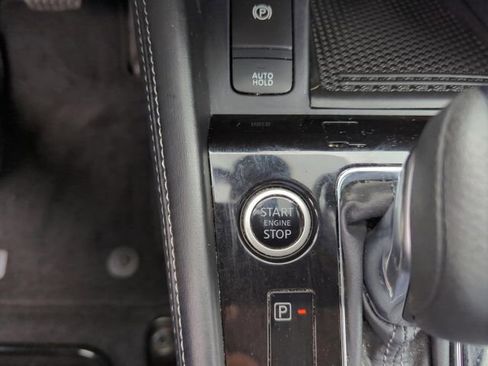 Used 2024 Nissan Kicks SR w/ SR Premium Package FWD image 29