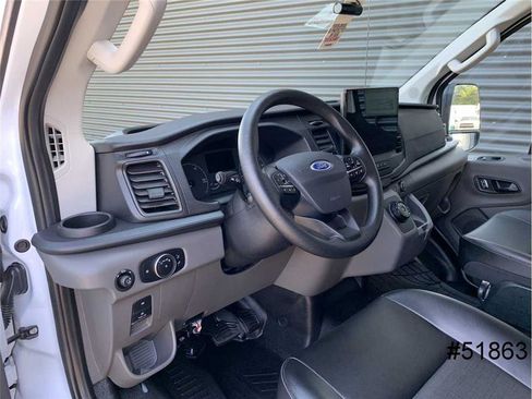 Used 2023 Ford E-Transit Low Roof image 26