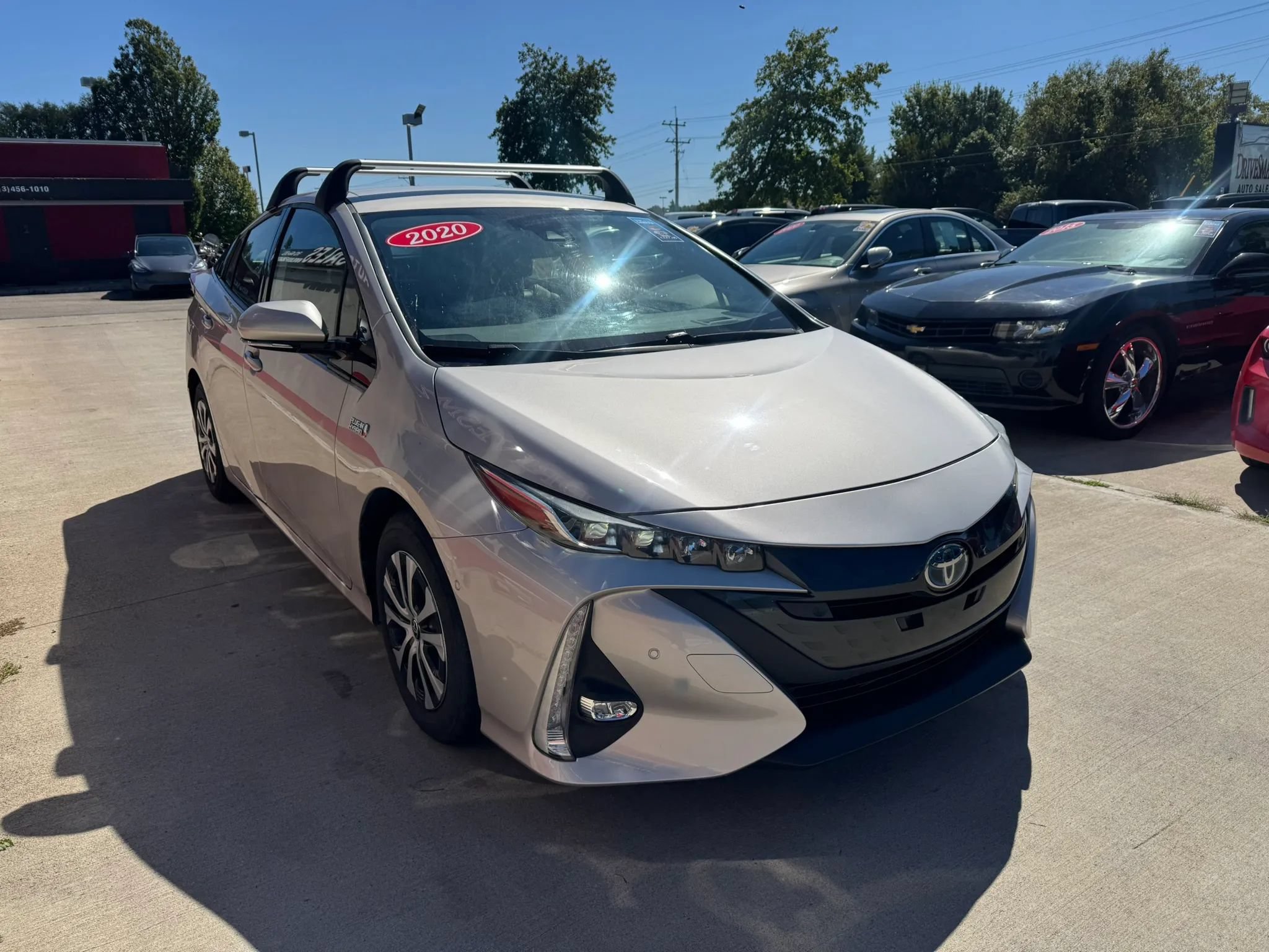 Used 2020 Toyota Prius Prime Limited FWD image 3