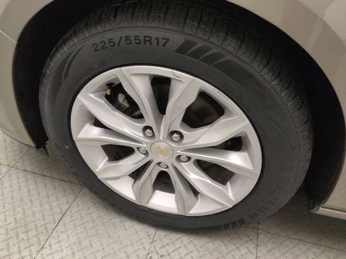 Used 2023 Chevrolet Malibu LT FWD image 31