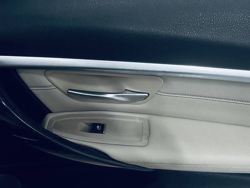 Used 2017 BMW 330i Sedan RWD image 36