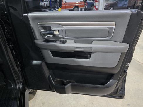 Used 2017 RAM 1500 Big Horn AWD/4WD image 35