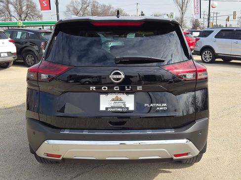 Used 2023 Nissan Rogue Platinum w/ Platinum Premium Package image 13