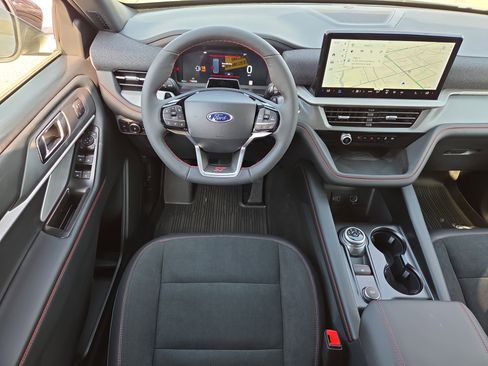 New 2026 Ford Explorer ST image 10