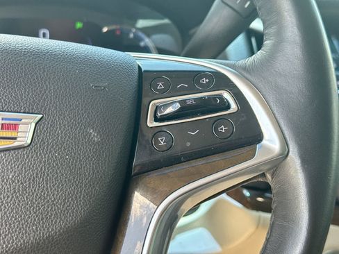 Used 2018 Cadillac Escalade ESV Luxury RWD image 31