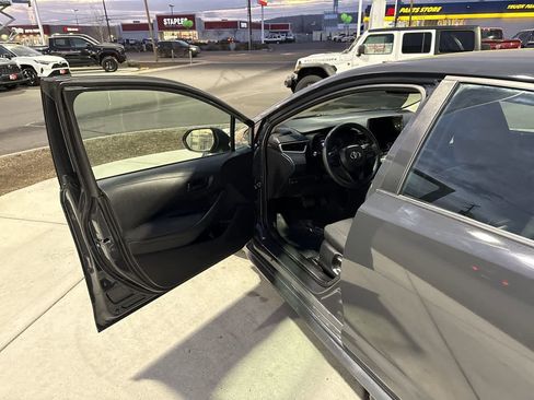 Used 2023 Toyota Corolla LE image 10