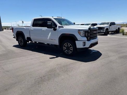 Used 2020 GMC Sierra 2500 AT4 w/ AT4 Premium Package AWD/4WD image 7
