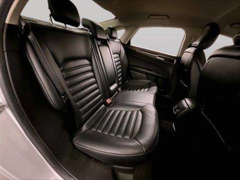 Used 2019 Ford Fusion SEL FWD image 27
