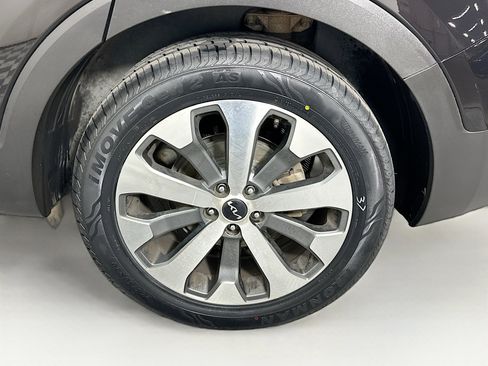 Used 2022 Kia Telluride S image 11