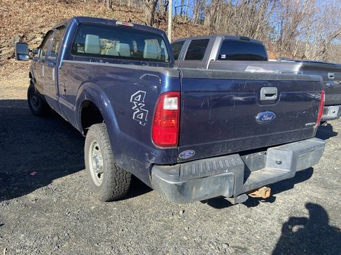 Used 2017 Ford F250 XL w/ Power Equipment Group image 2