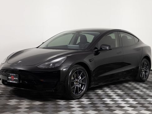 Used 2023 Tesla Model 3 Standard Range RWD image 1