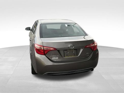 Used 2017 Toyota Corolla LE FWD image 25