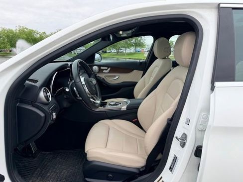 Used 2020 Mercedes-Benz C 300 4MATIC Sedan image 6