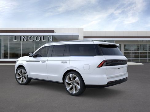 New 2026 Lincoln Navigator Black Label AWD/4WD image 4